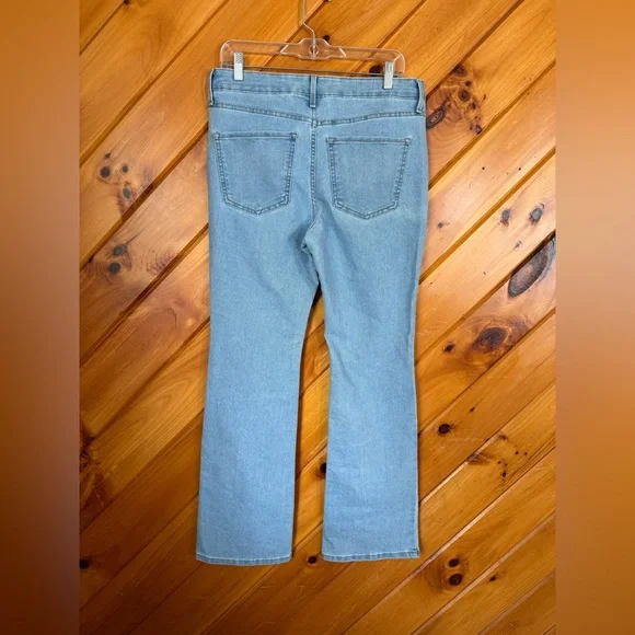 No Boundaries Sky Blue Bootcut Mid Rise Jeans - Picture 2 of 4